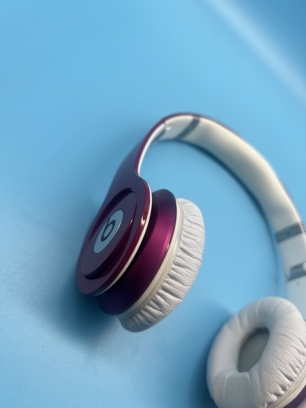 Beats Dr Dre Solo HD Metallic Magenta Headphones WIRED Case And Wire Included