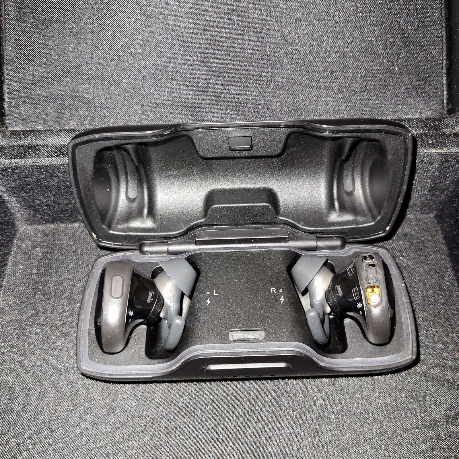 Bose SoundSport Wireless In-Ear Headphones – Black Model 423729