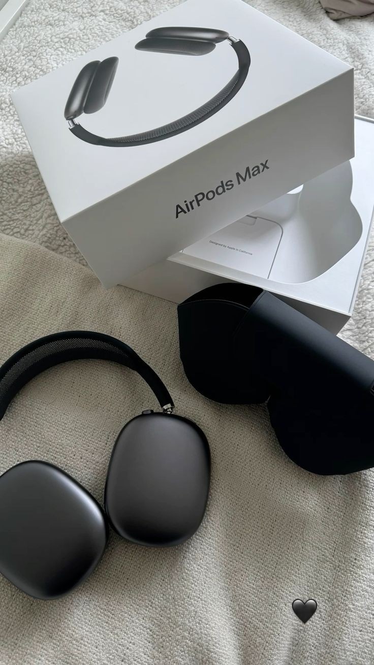 Apple AirPods Max Bluetooth Headphones – Space Grey