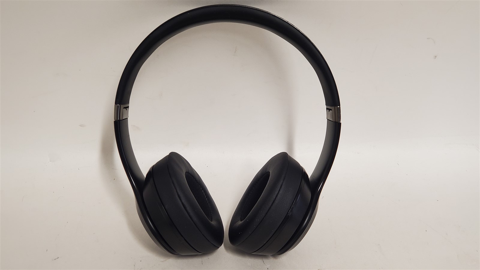 Beats by Dr. Dre Solo 4 Wireless On-Ear Bluetooth Headphones, A3140, Matte Black