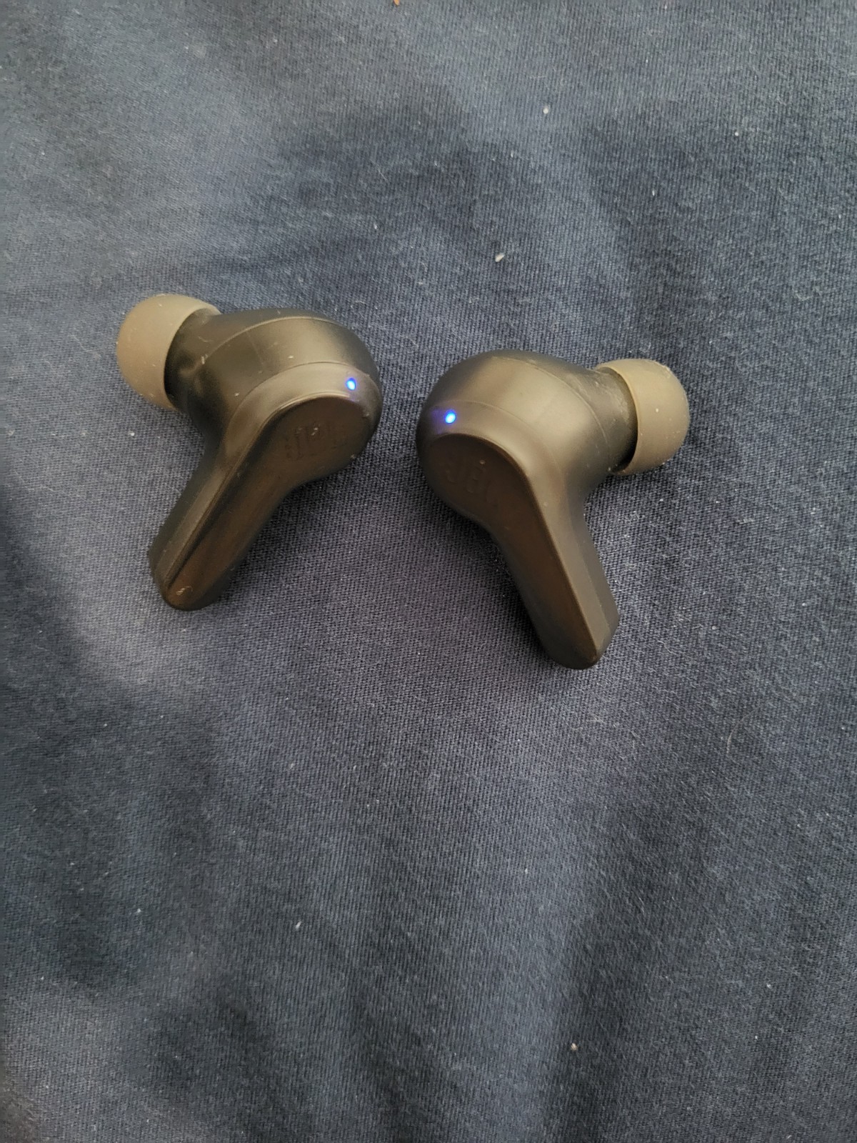 JBL Headphones Black No Box No Charger Works Great