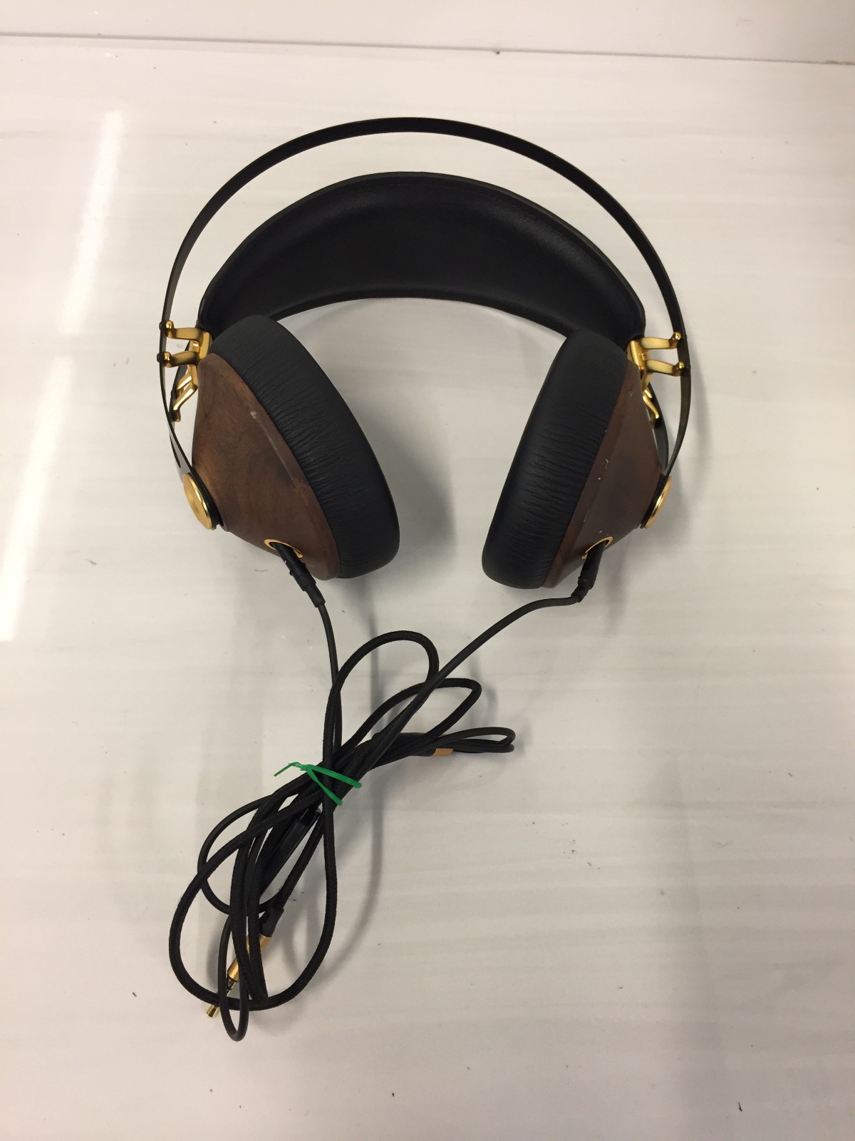 Meze Audio 99 Classics Over-Ear Headphones Walnut Wood Gold Finish