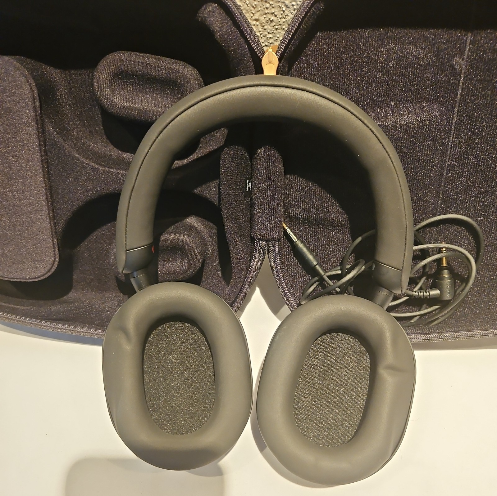 SONY WH1000XM5/B Noise Canceling Wireless Headphones – Black