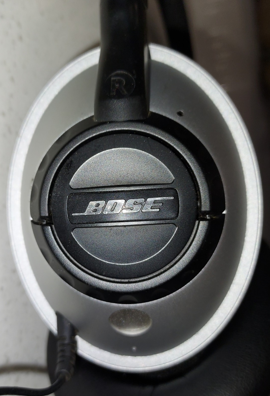 Bose TP-1A TriPort Around-Ear Wired Headphones Silver Black *New Earpads* Tested