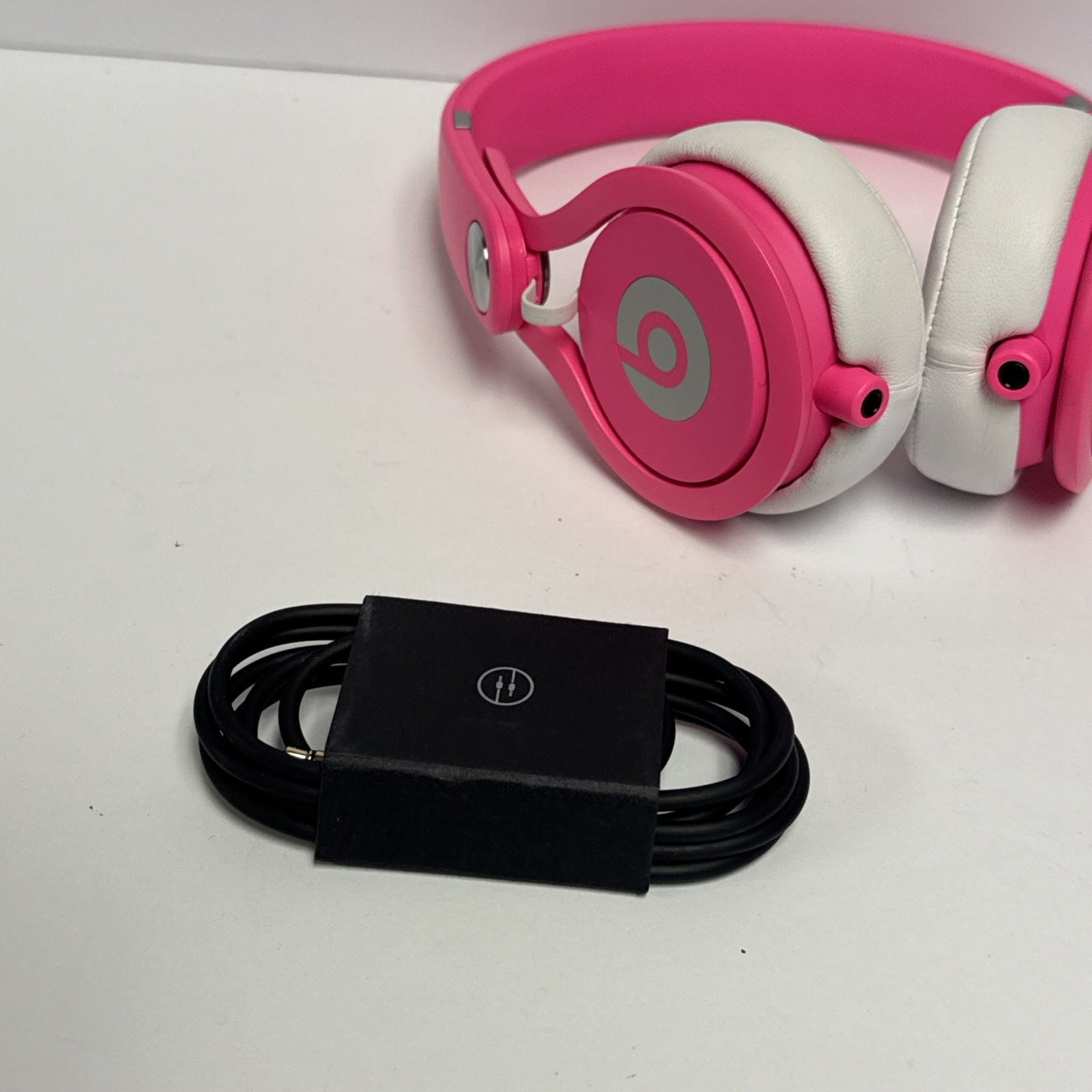 Beats by Dr. Dre MIXR Pink Over the Head DJ Headphones DISCONTINUED Rare Tested