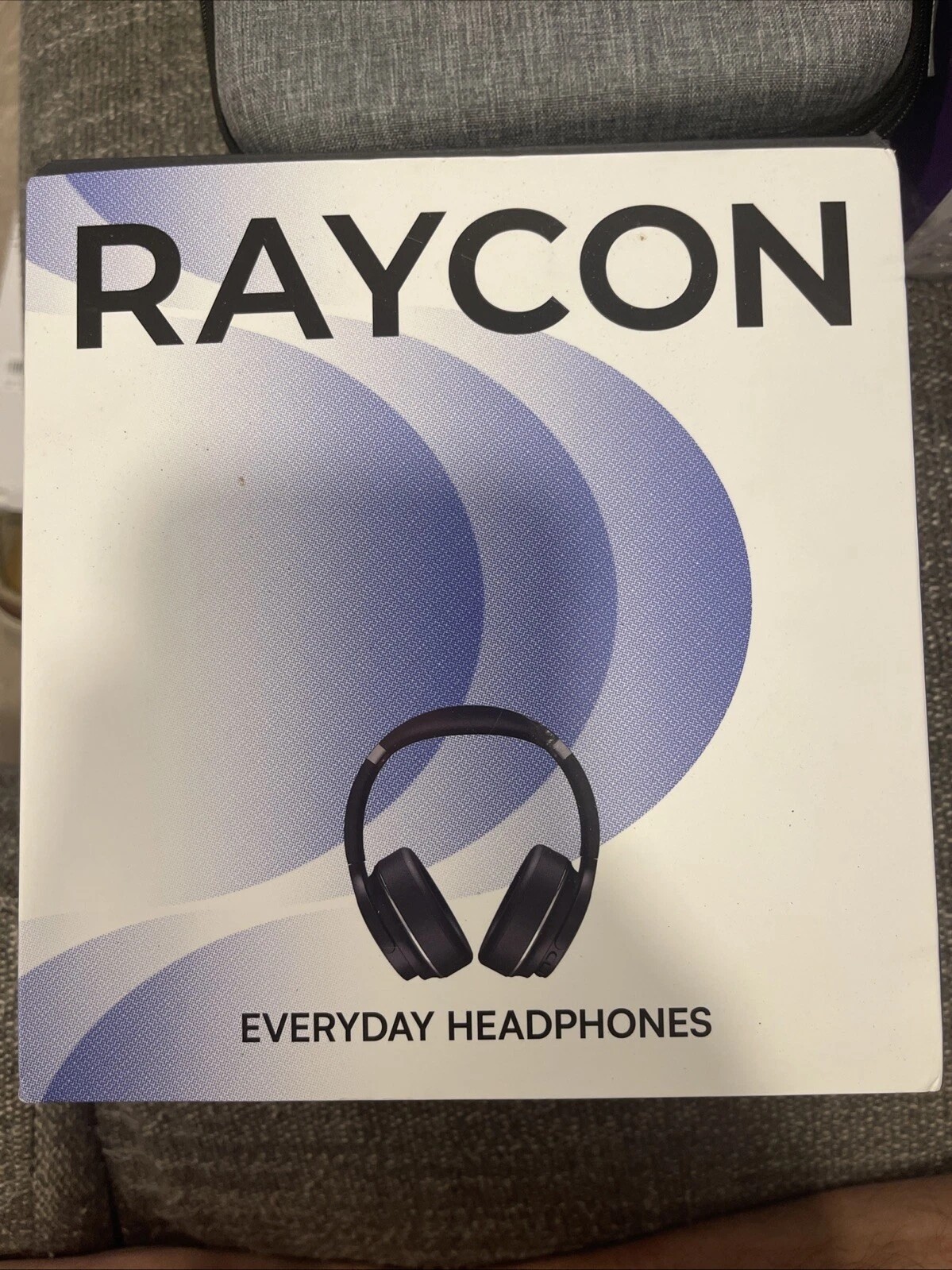 Raycon Everyday Headphones Bluetooth Over Ear NEW RBH820-BLA