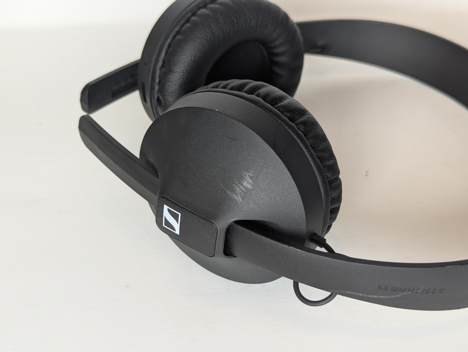 Sennheiser HD 250BT Wireless Headphones Over The Ear Black
