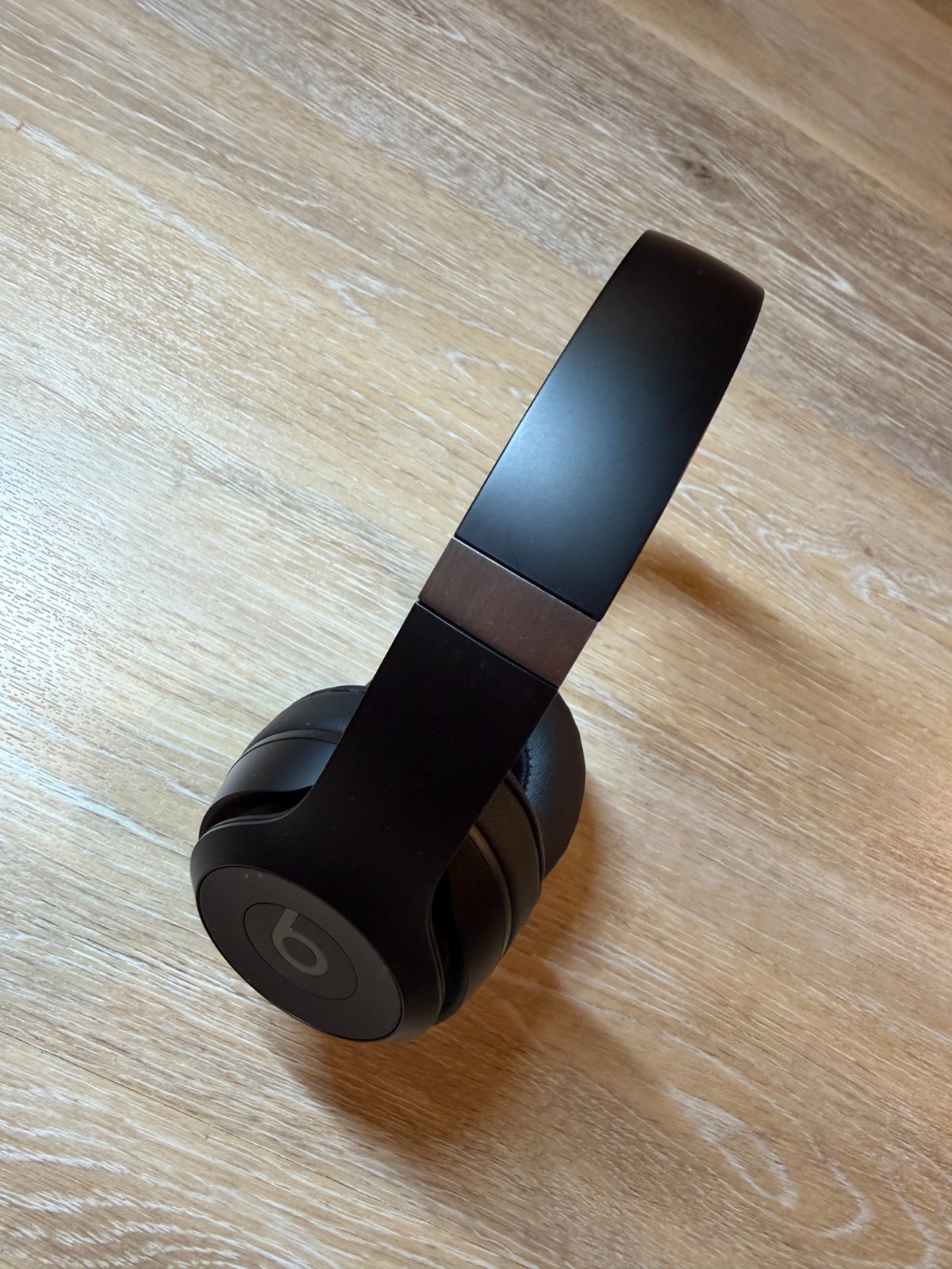 Beats – Solo 4 Wireless On-Ear Headphones various colors (A grade Condtion)