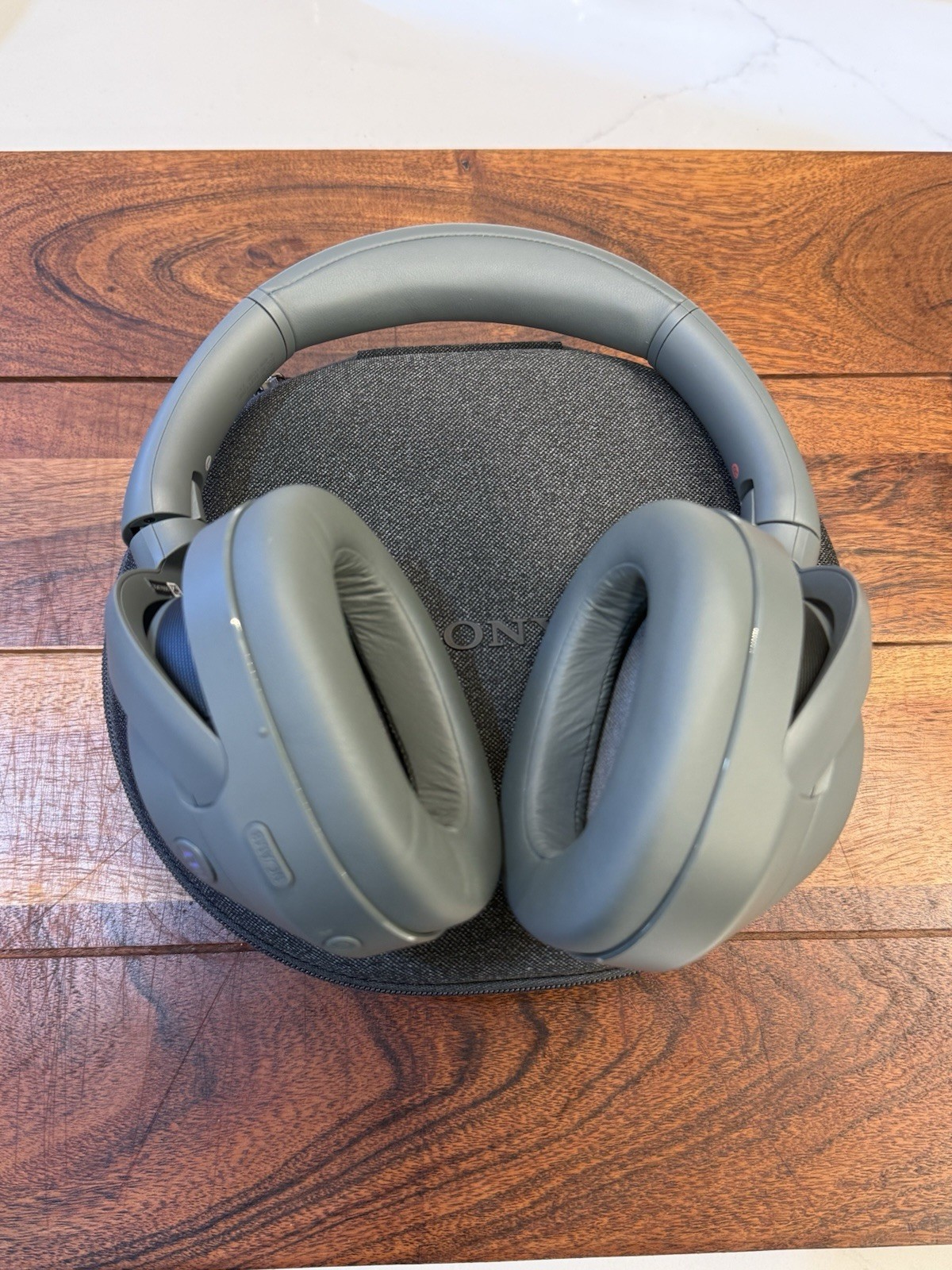 Sony ULT WEAR 900N Wireless Noise Canceling Bluetooth Headphones – Forest Gray