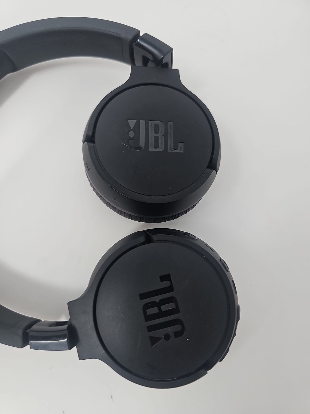 Jbl Tune 670NC Noise Canceling On Ear Headphones – Black