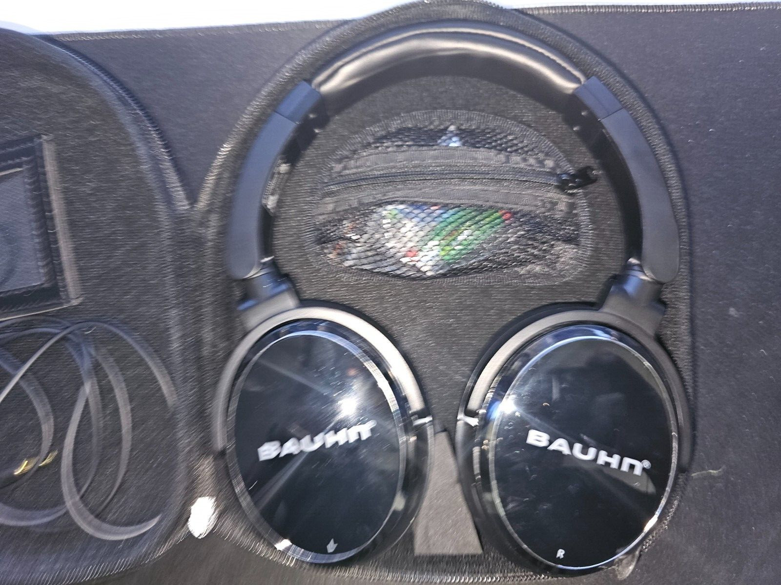 Bauhn Noise Cancelling Headphones Glossy Black AHP-1192 for Travel / Aeroplane