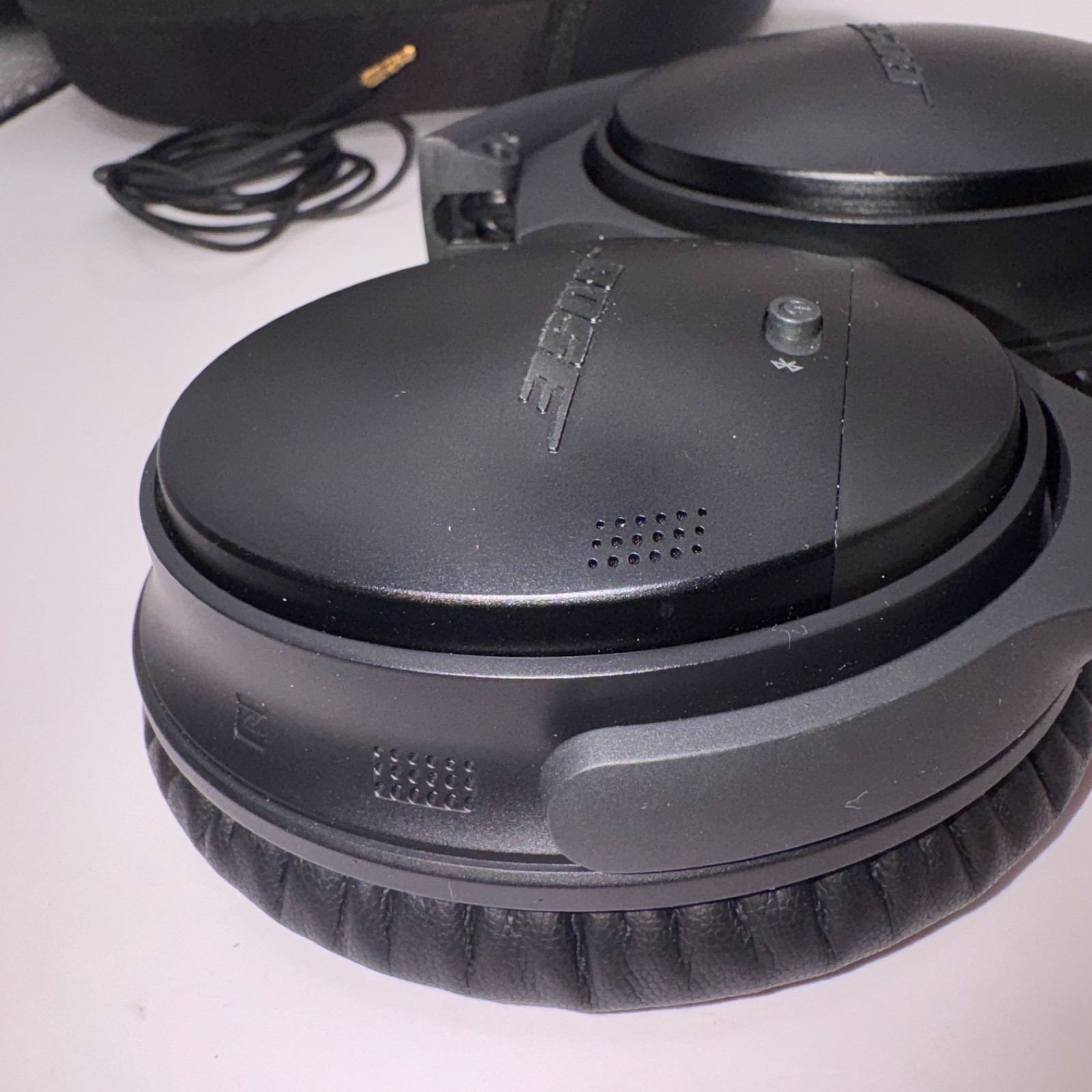 Bose QuietComfort 35 QC35 Series II Wireless Noise-Cancelling HEADPHONES Black