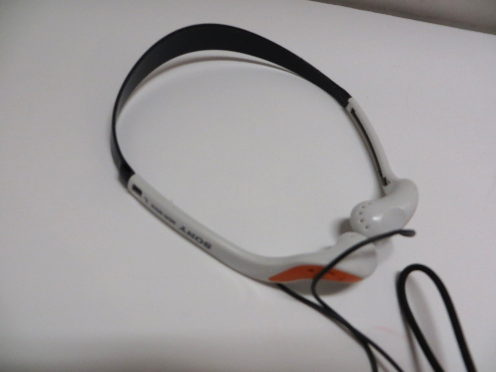 Sony MDR-W014 Sports Walkman White Orange In-Ear Headphones For Cassette Player
