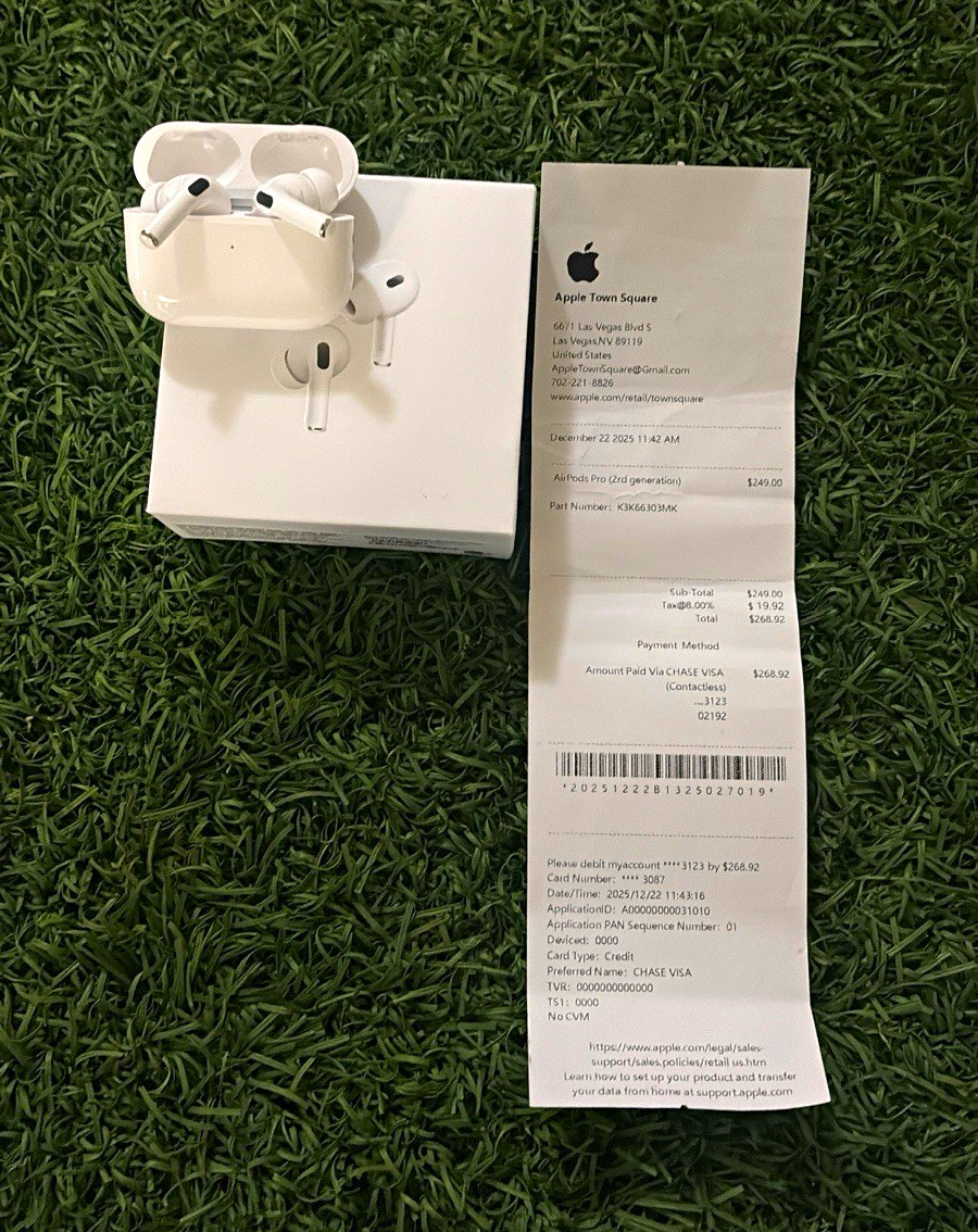 Apple AirPods Pro (2nd Gen) White Bluetooth Wireless In-Ear Earbuds, Mic