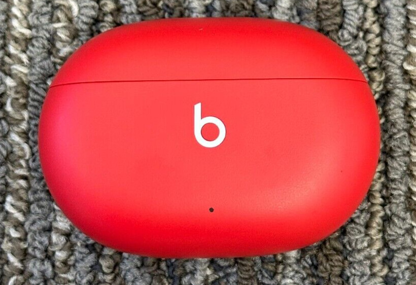 Beats Studio Buds Wireless Charging Case – Red – No Box