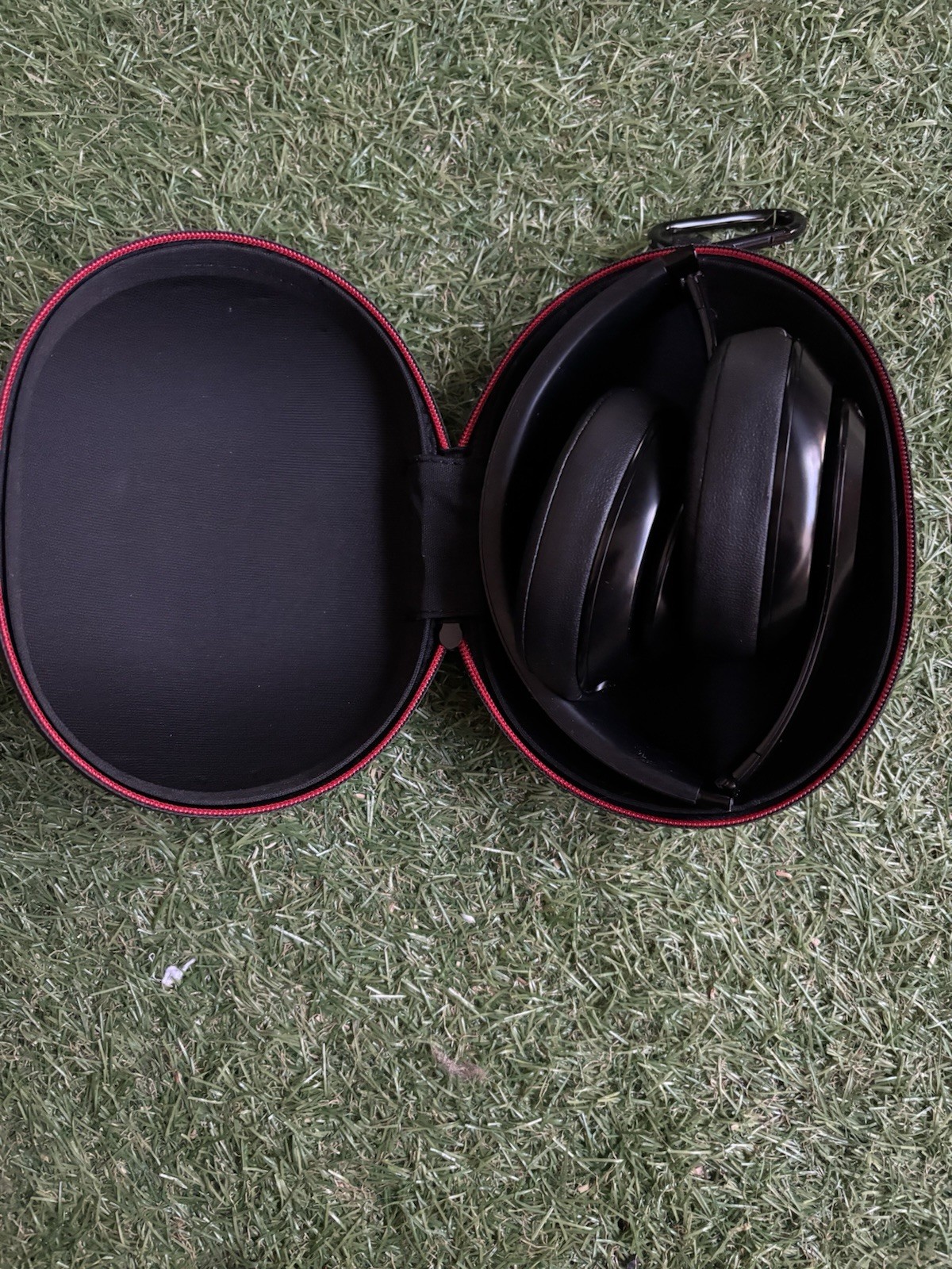 Beats by Dr. Dre Studio3 Over the Ear Wireless Headphones – Black