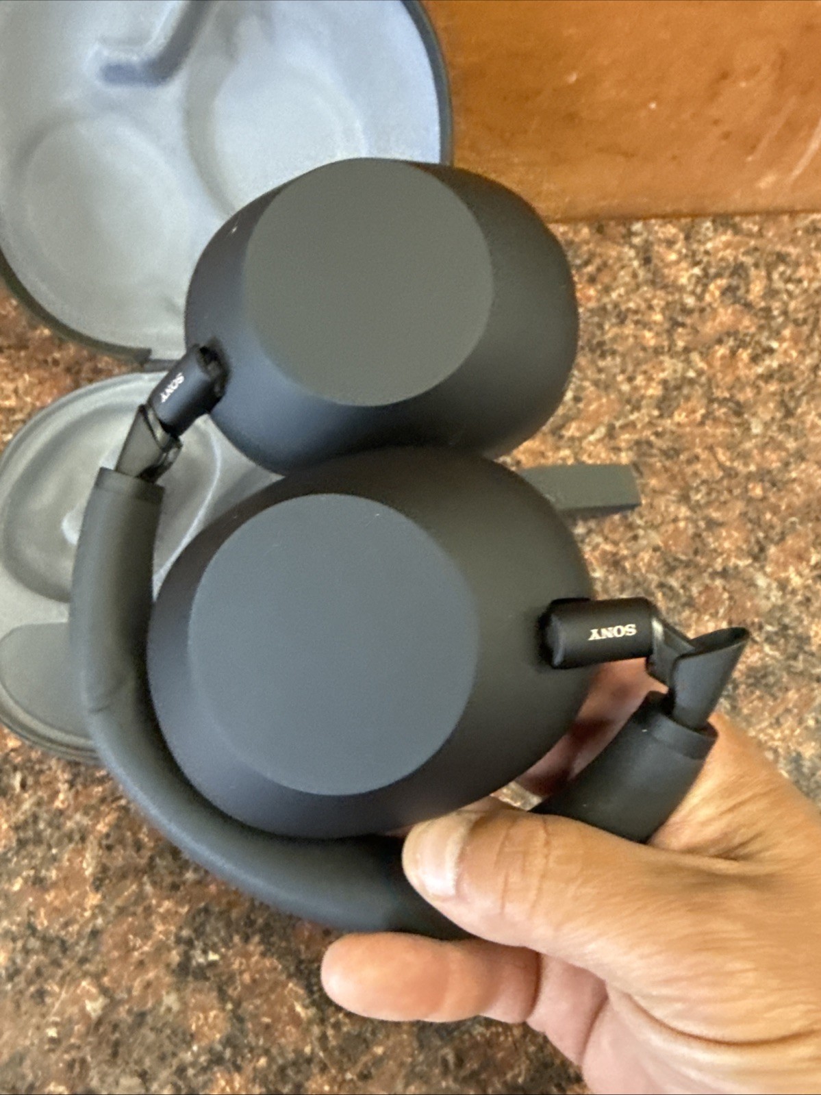 Sony WH-1000XM6 Wireless Noise Canceling Bluetooth Headphones – a5