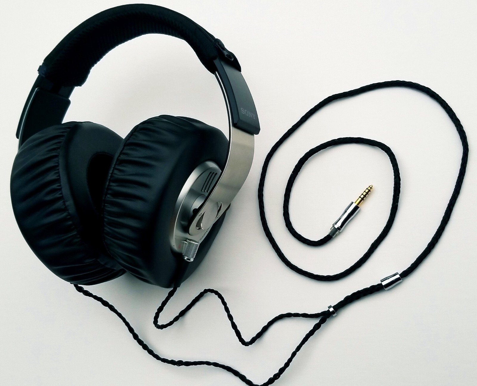 Sony MDR-XB700 MX-MOD1 Headphones Up Mod by MX MODS – DAC Fiio KA3 – 4.4mm Cable