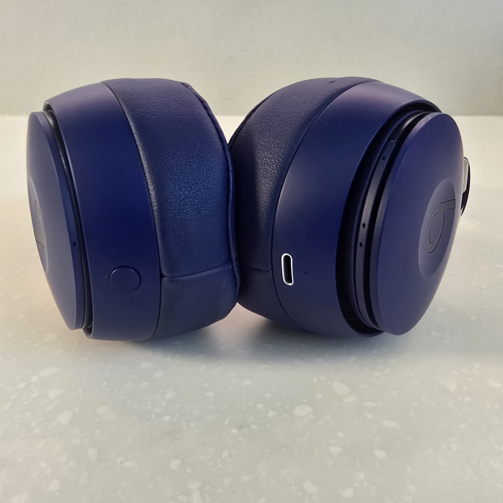 Beats Studio Pro Wireless Noise Cancelling Headphones – Dark Blue / Navy A1881