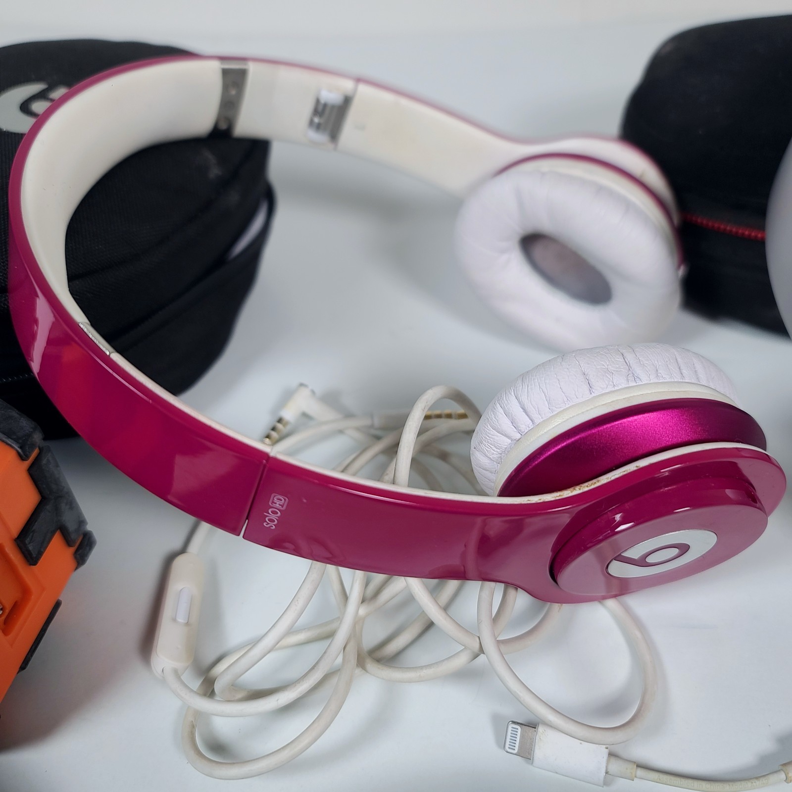 Lot of 5 – Headphones & Speaker Beats Solo HD, Solo3 Sony MDR-XB450 all UNTESTED