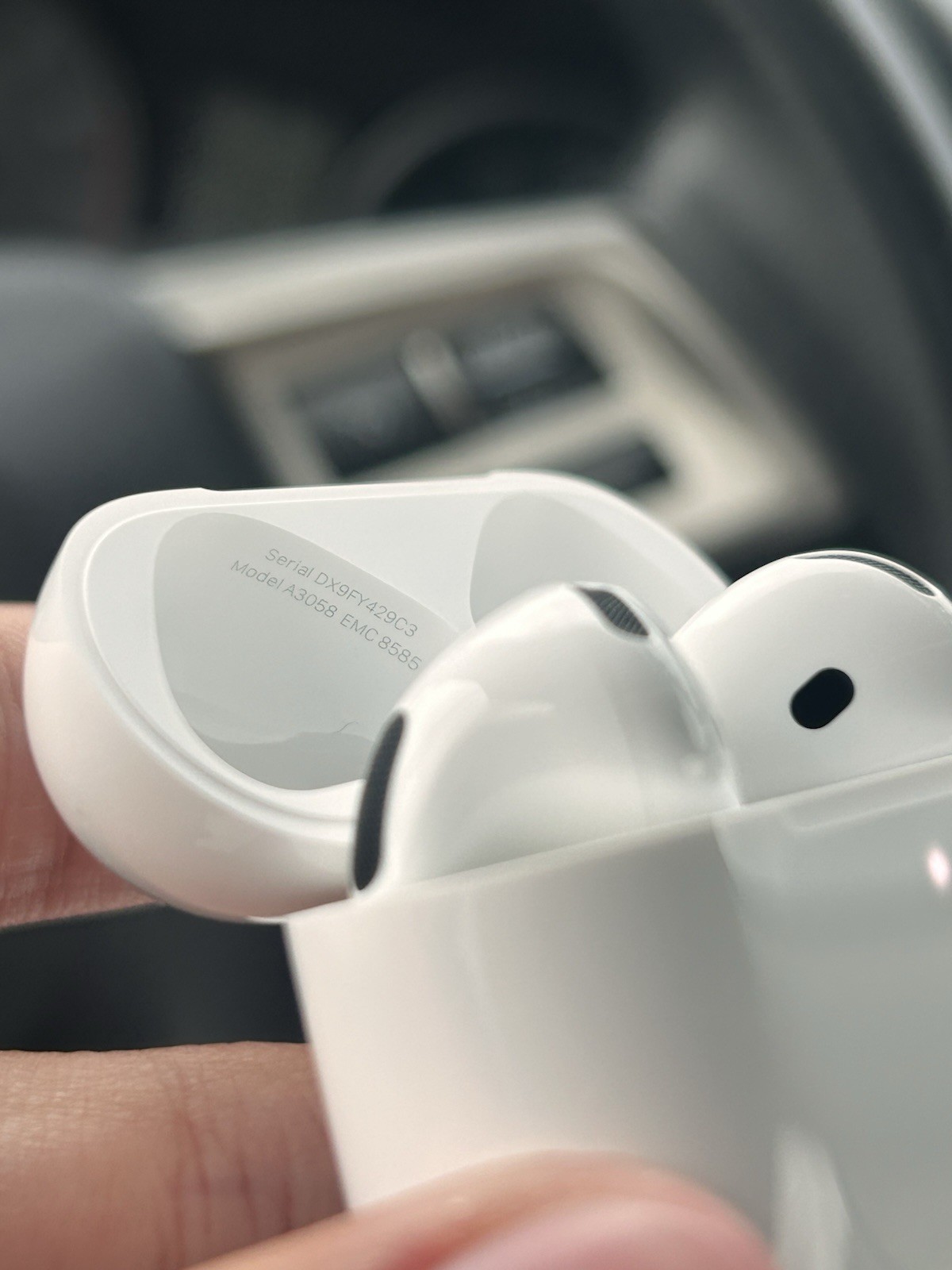 Apple AirPod 4; BRAND NEW, NEVER USED!!In-Ear/Wireless/Bluetooth w/ USB-C Case.