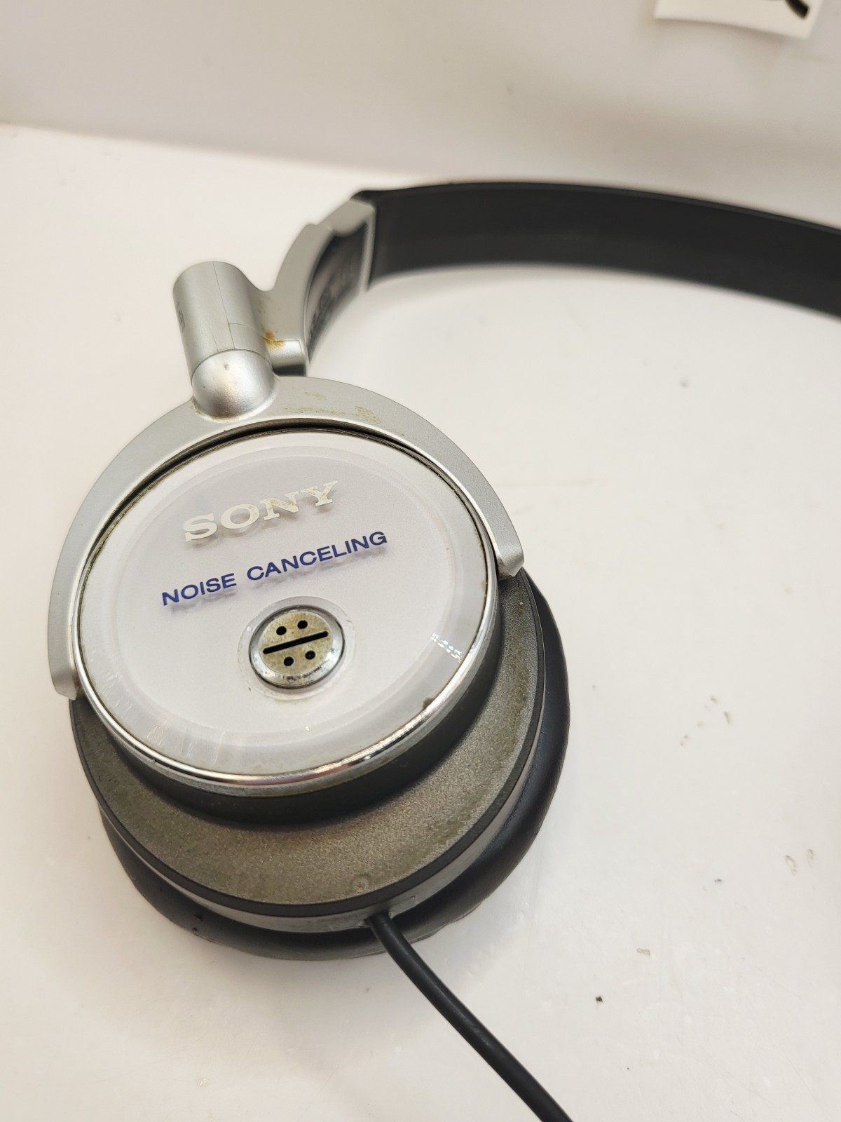 Sony Stereo Active Noise Cancelling Corded Headphones Over-Ear Sony MDR-NC6