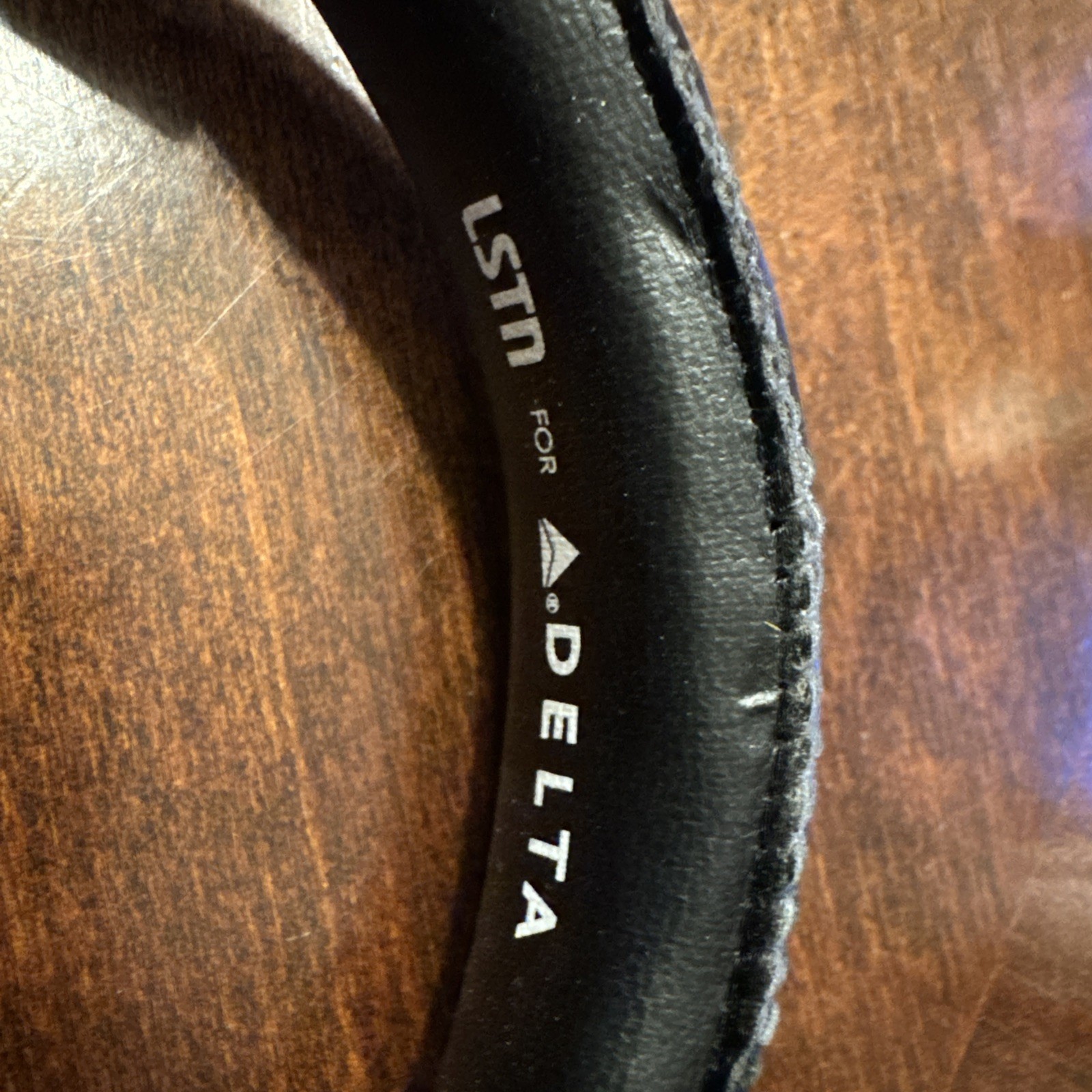 Delta Airline Business Class LSTN In-flight Audio Noise Canceling Headphones