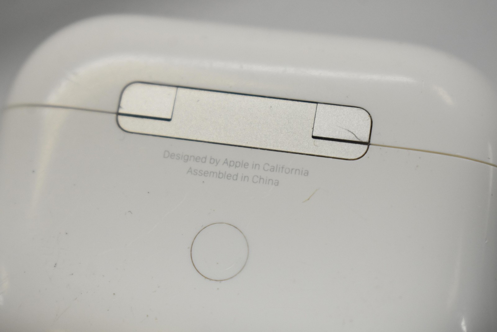 Apple AirPods Pro Wireless Earbuds 1st Gen MagSafe Charging Case White A2190