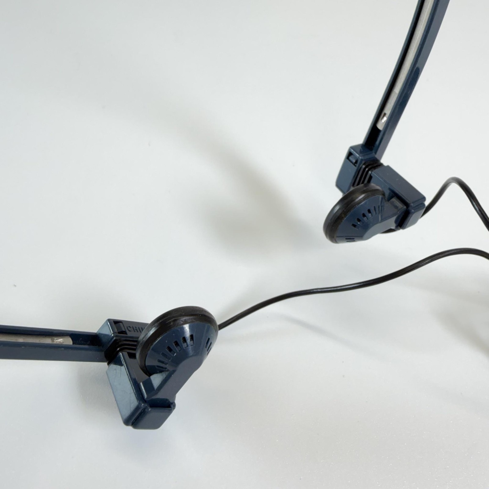 Realistic Nova 37 In Ear Headphones Radio Shack Blue Adjustable Foldable 3.5mm
