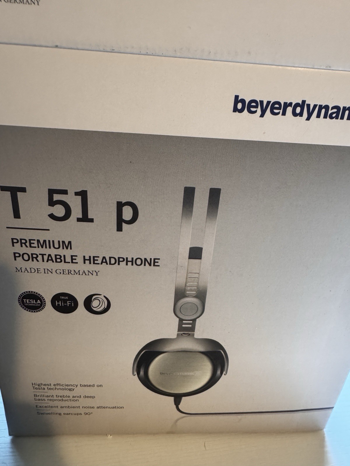 Beyerdynamic T 51 p Portable Headphones Open Box Case Manuals Accessories