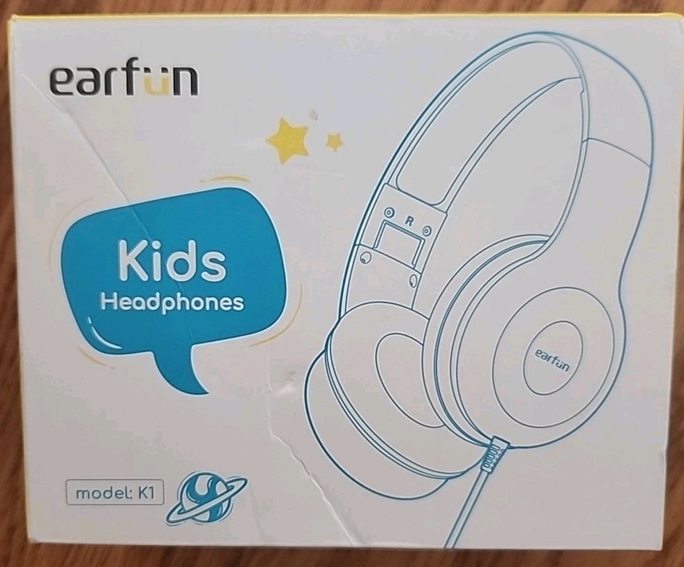 Earfun Wired Kids Headphones with Microphone, 85/94dB Volume Limit