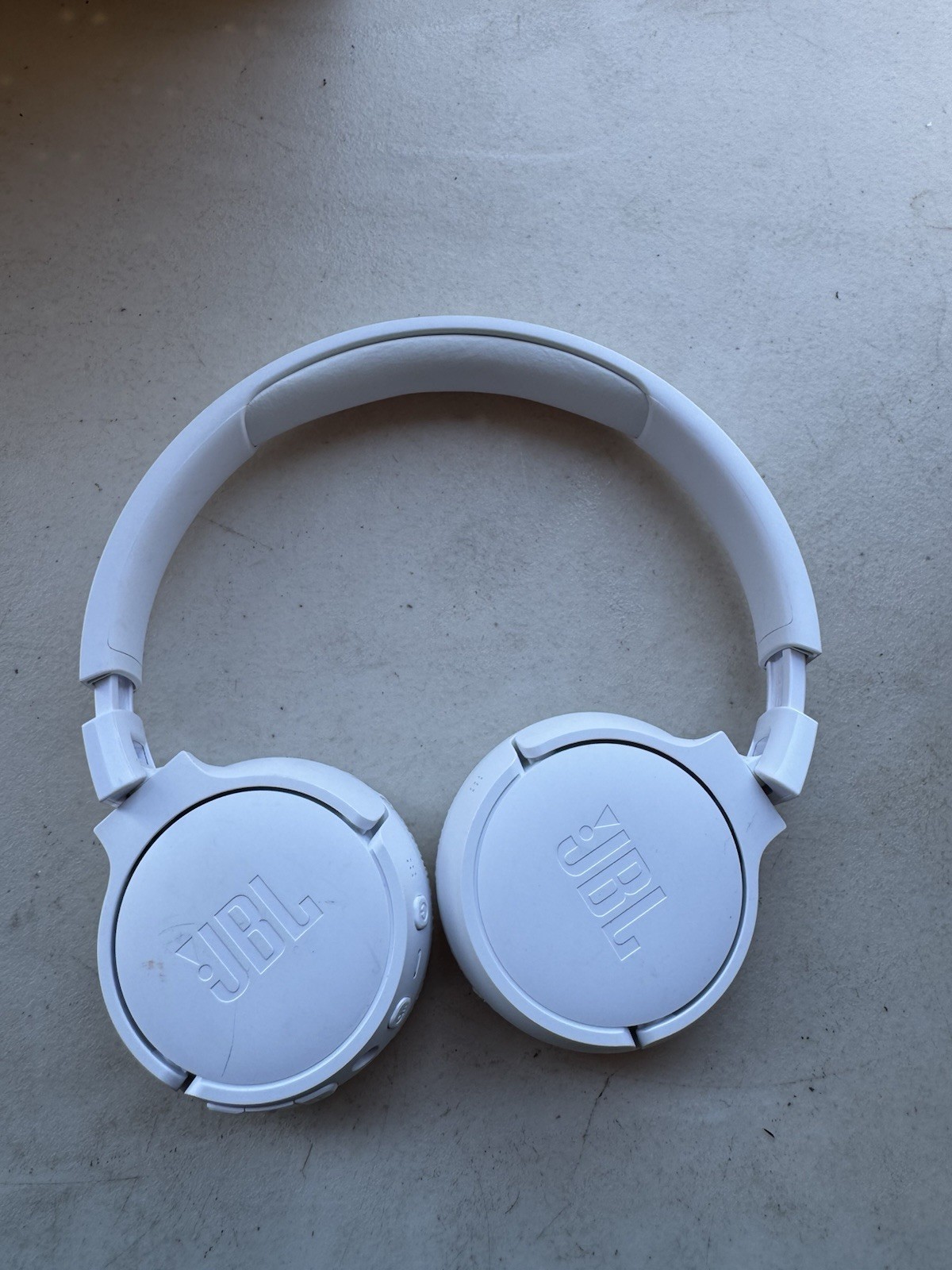 JBL Tune 670NC Bluetooth Wireless Adaptive Noise Cancelling White