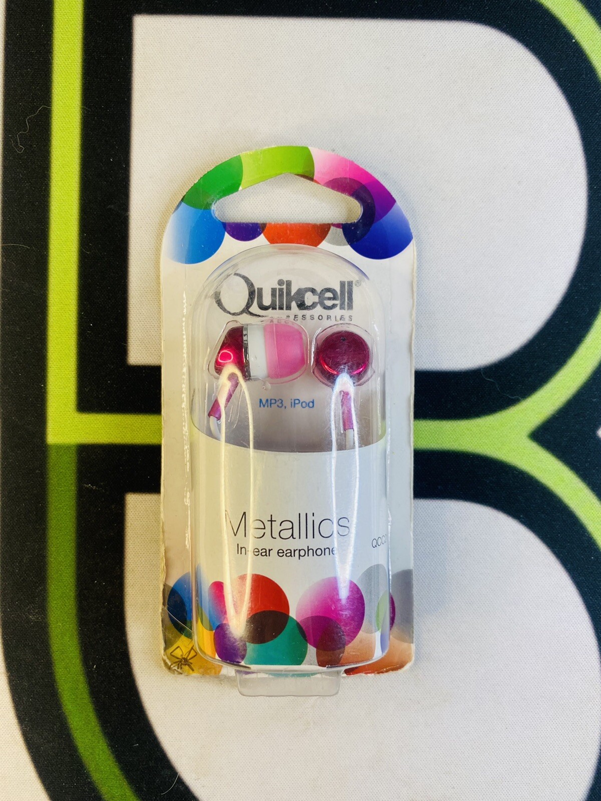NEVER USED Quikcell Metallics In-Ear Earphones Pink QCC210PNK