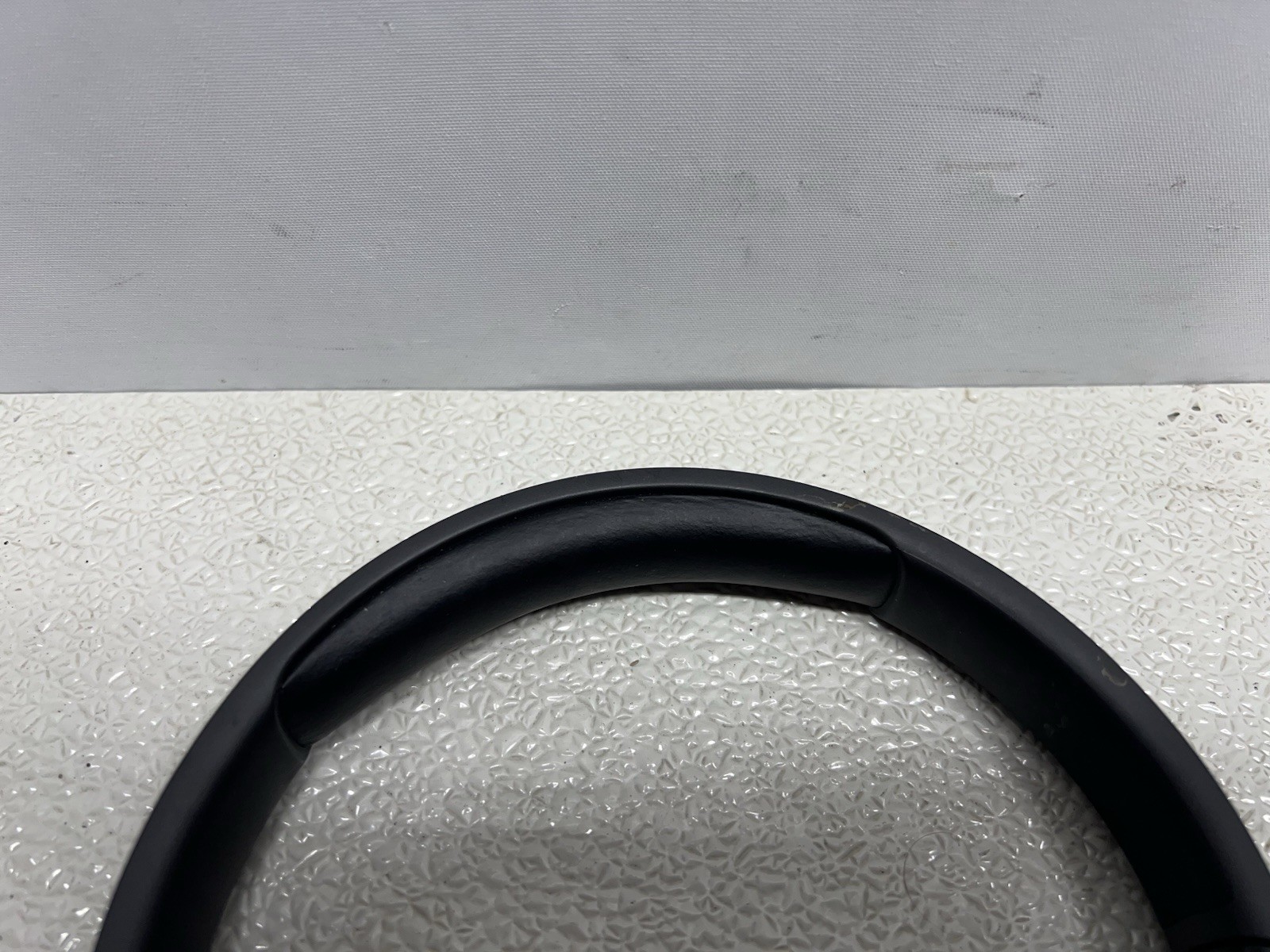JBL – Tune 670NC Adaptive Noise Cancelling Wireless On-Ear Headphone – Black –