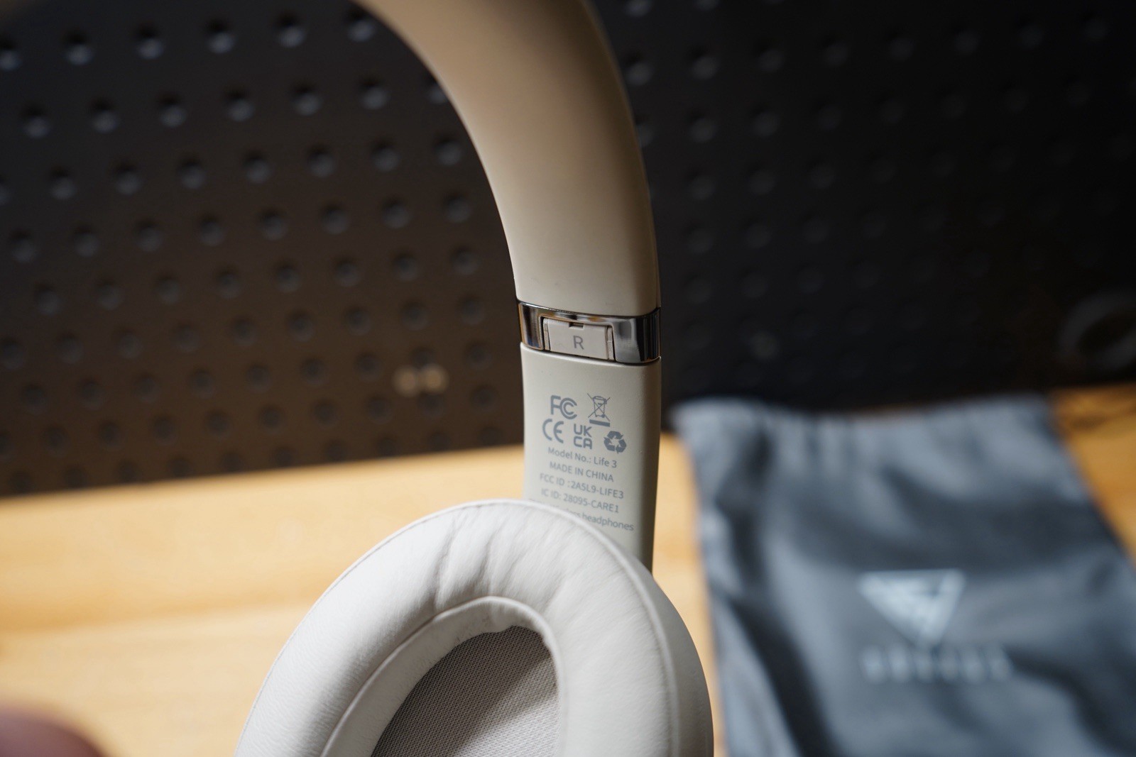 (i) DOQAUS LIFE 3 Bluetooth Headphones Wireless 90 Hrs Playtime Grey