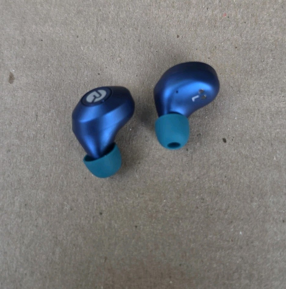 Raycon E25 The Everyday True Wireless Earbuds Only – Blue.