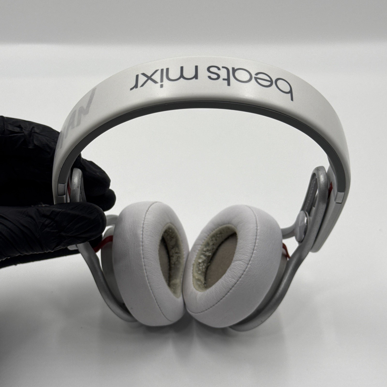 Beats by dr. dre Mixr Mixer Headphones White Tested Working (Read Desc)