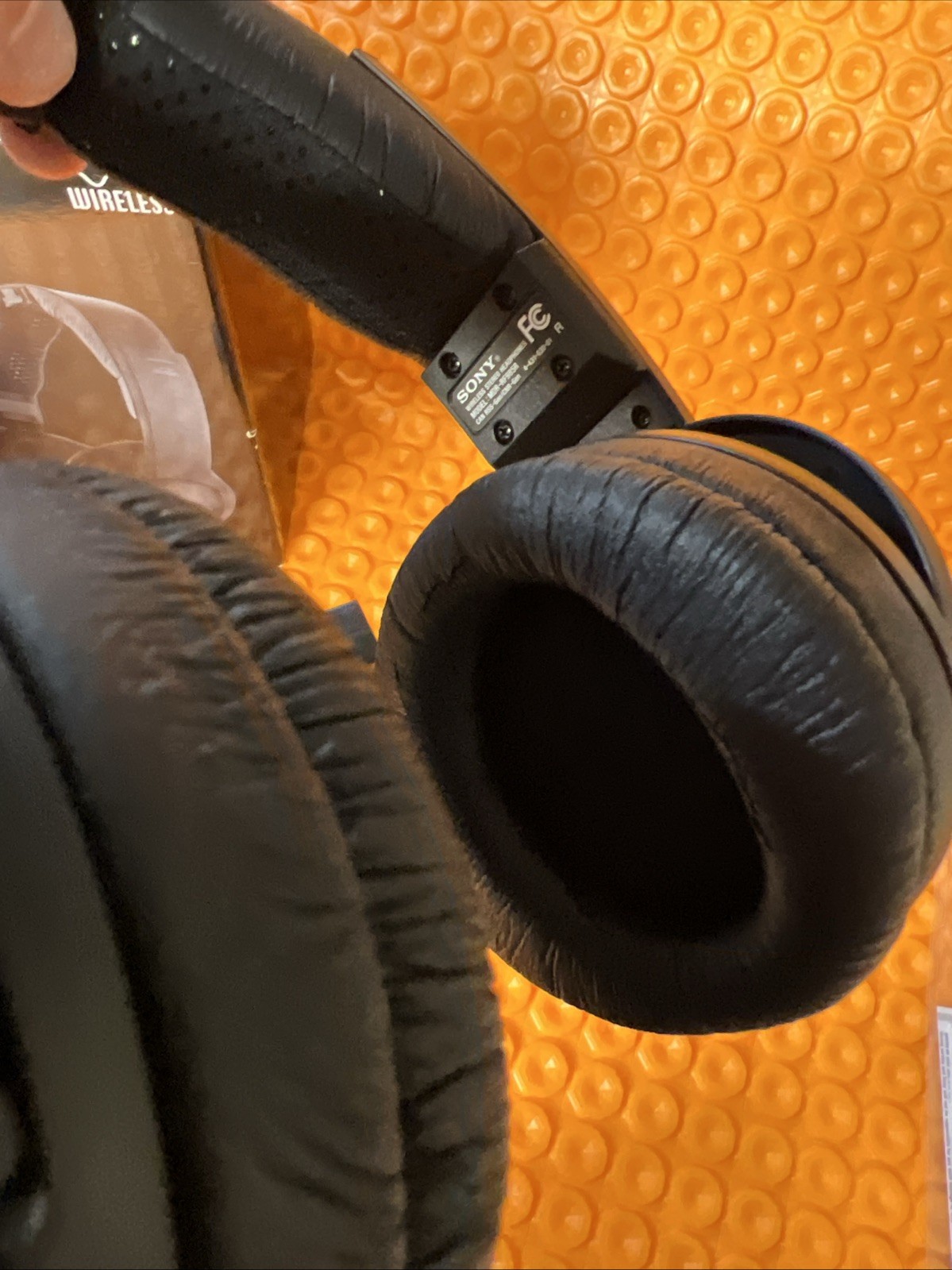 Sony MDR-RF985RK Over Ear Headphones – Black