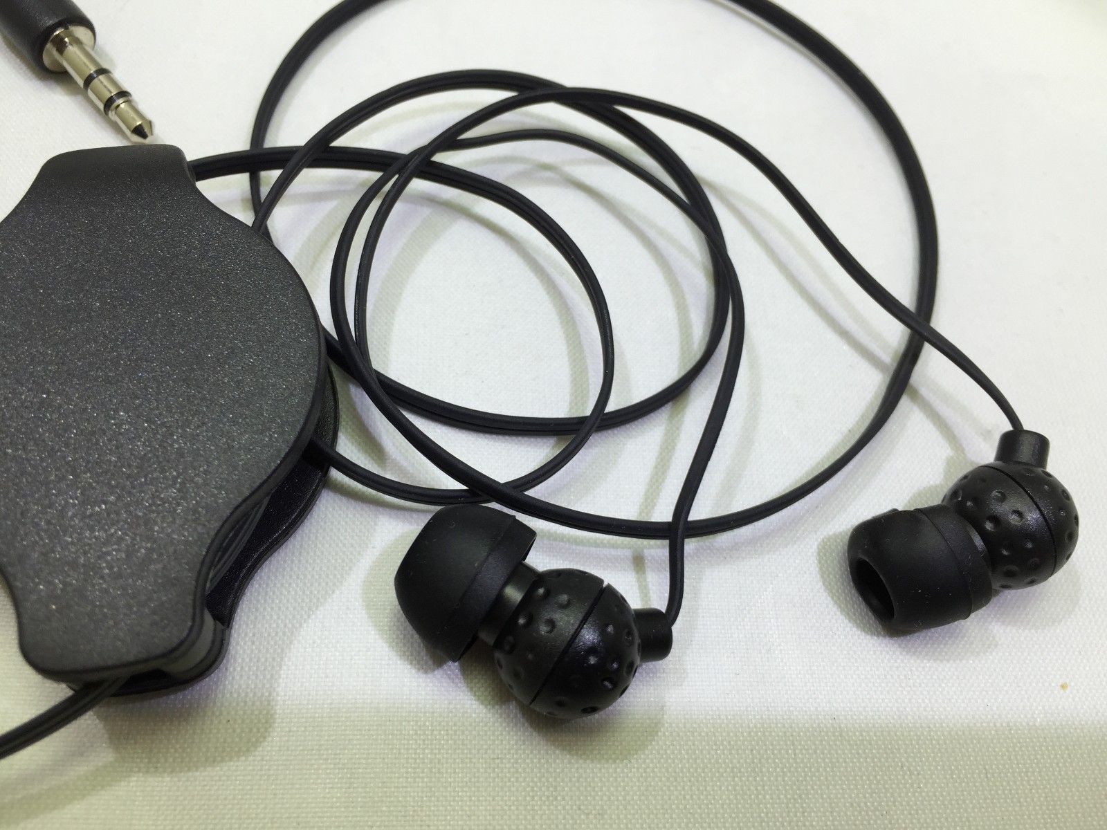 2x RETRACTABLE EARBUDS HEADPHONES 3.5mm FOR IPOD LG samsung iPhone HTC Motorola