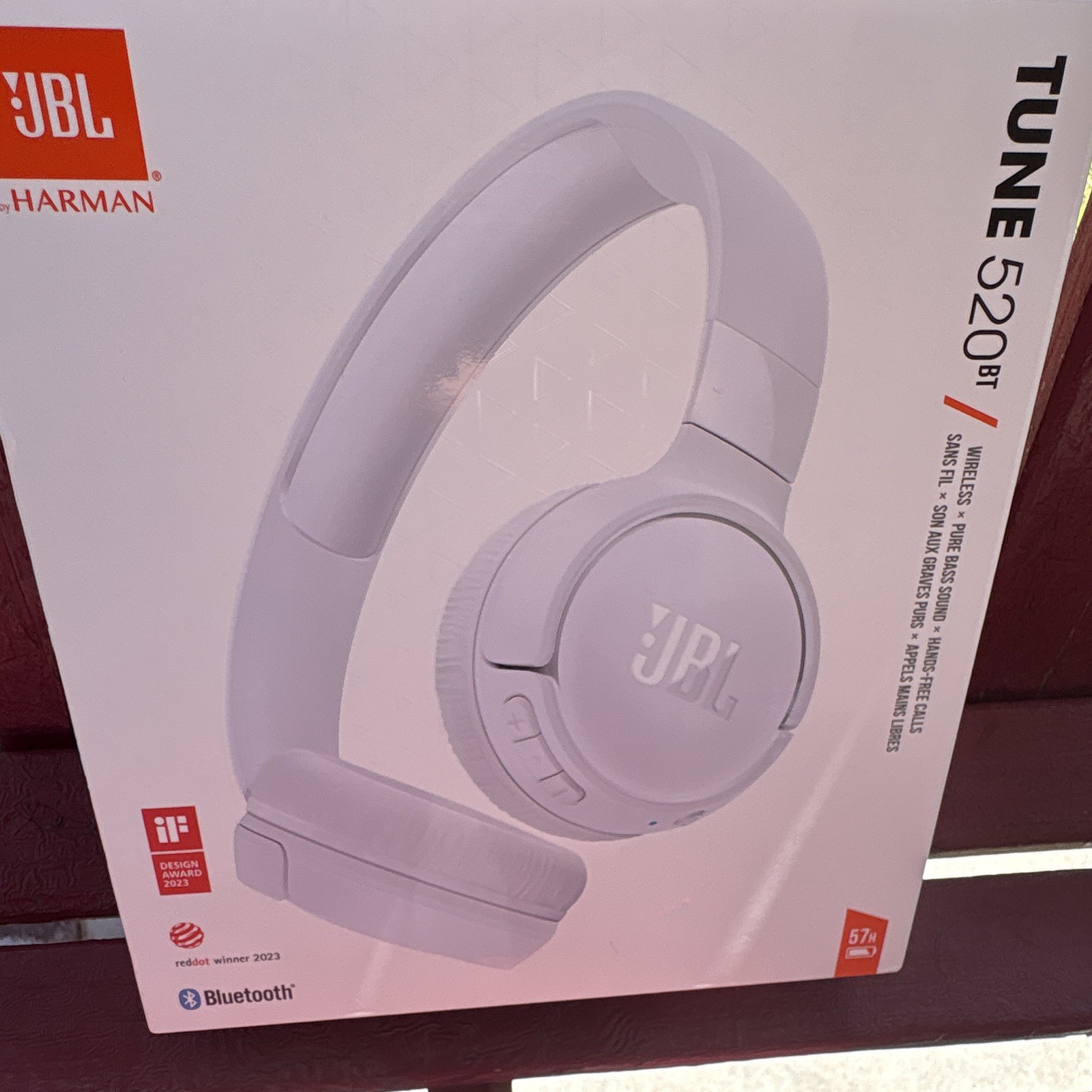 JBL Tune 520BT Pure Bass Wireless Bluetooth On-Ear Headphones Mic White