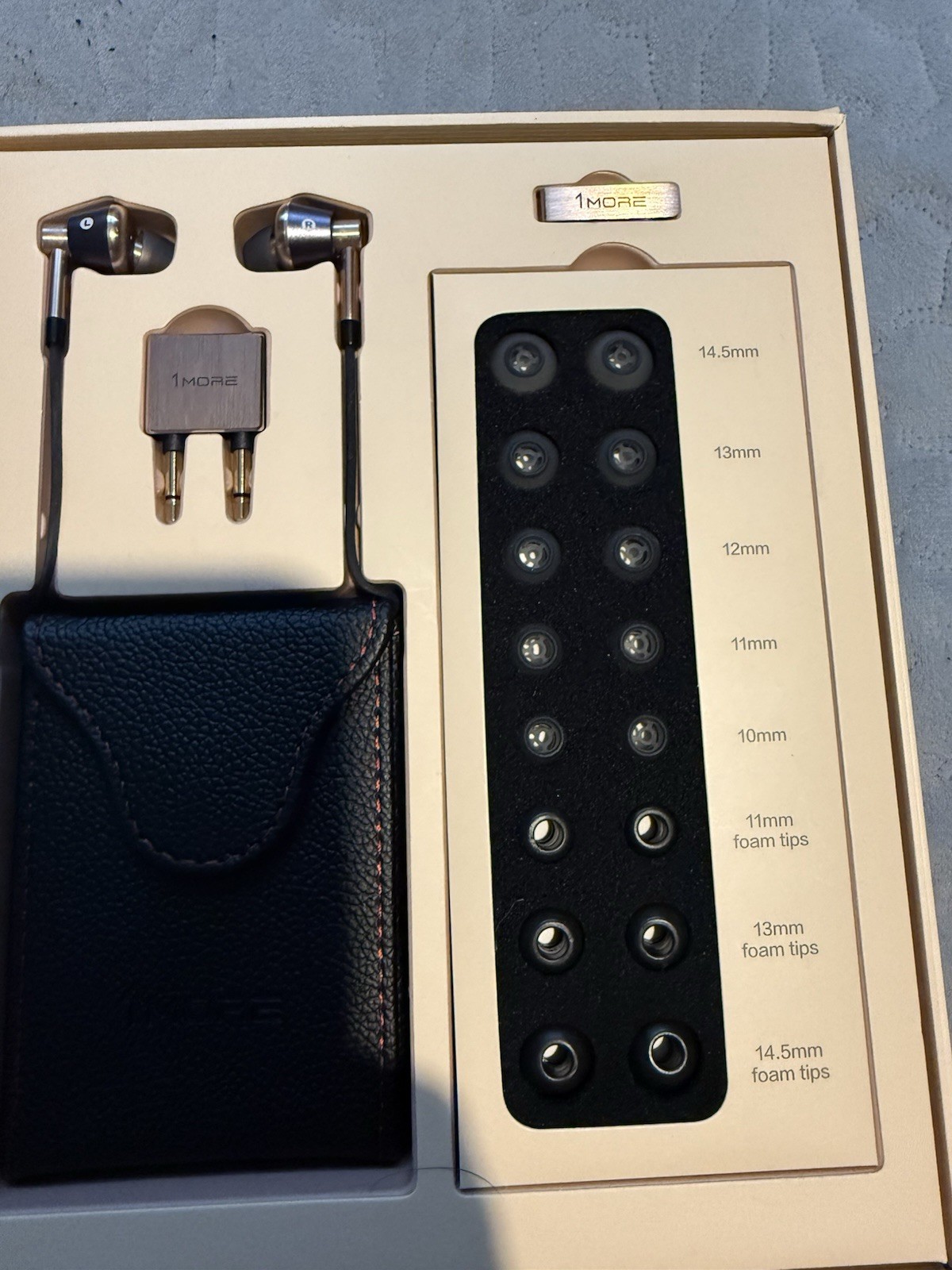1more E1001 In Ear Wired Headphones – Gold
