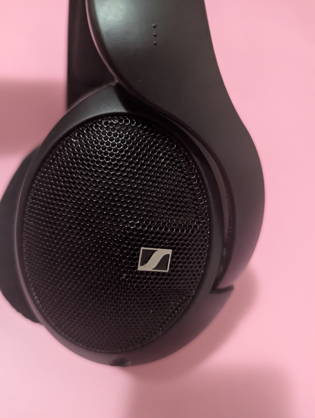 Sennheiser HD 560 S Over-The-Ear Wired Audiophile Headphones Excellent Condition