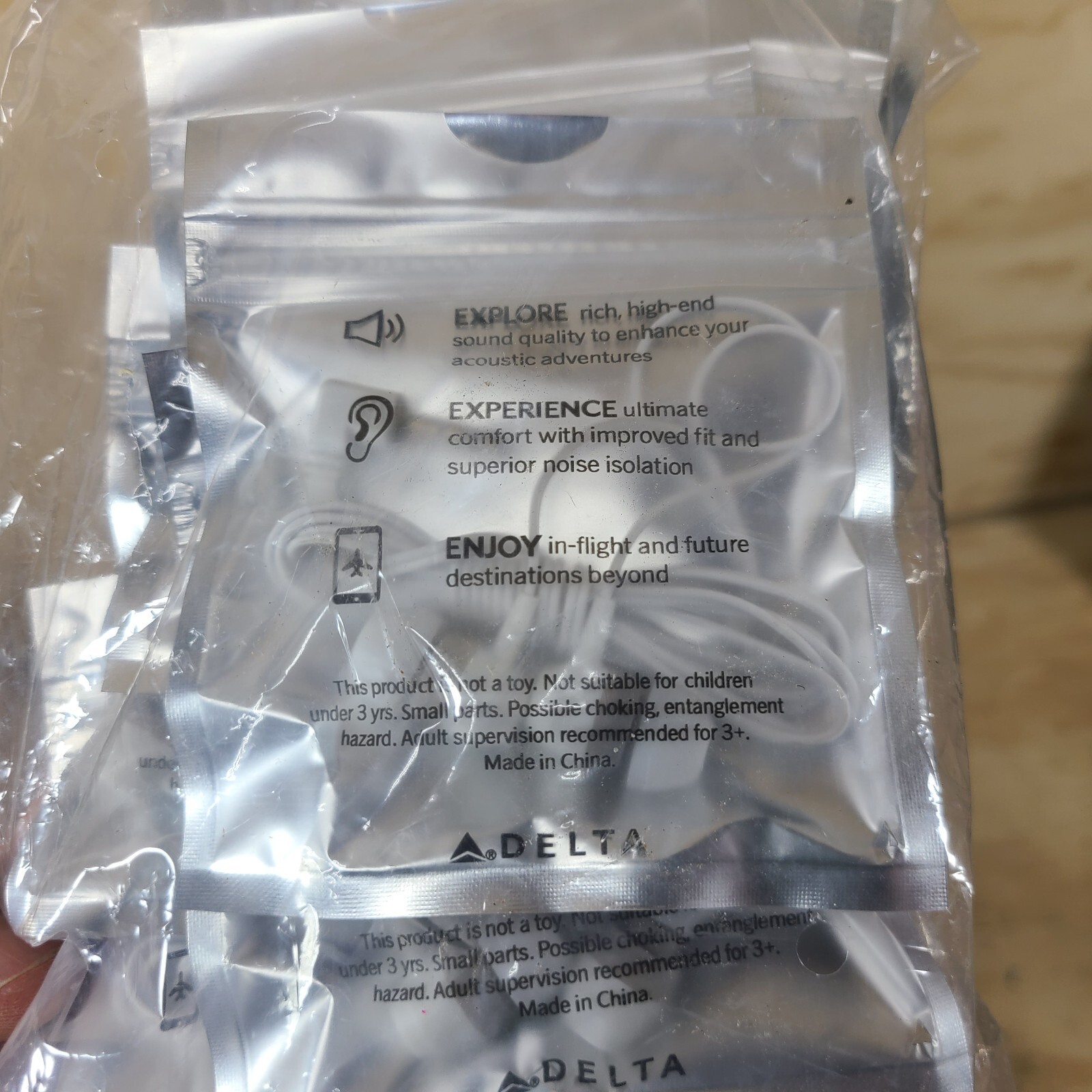 10 Packs Delta Airlines economy Earbuds Headphones Brand New Package NO APPLE