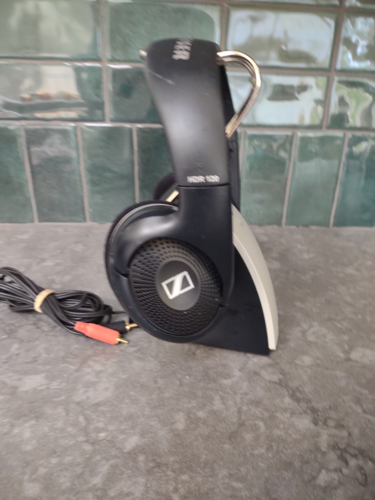 Sennheiser HDR 120 Wireless On-Ear Headphones with TR 120 Charging Base