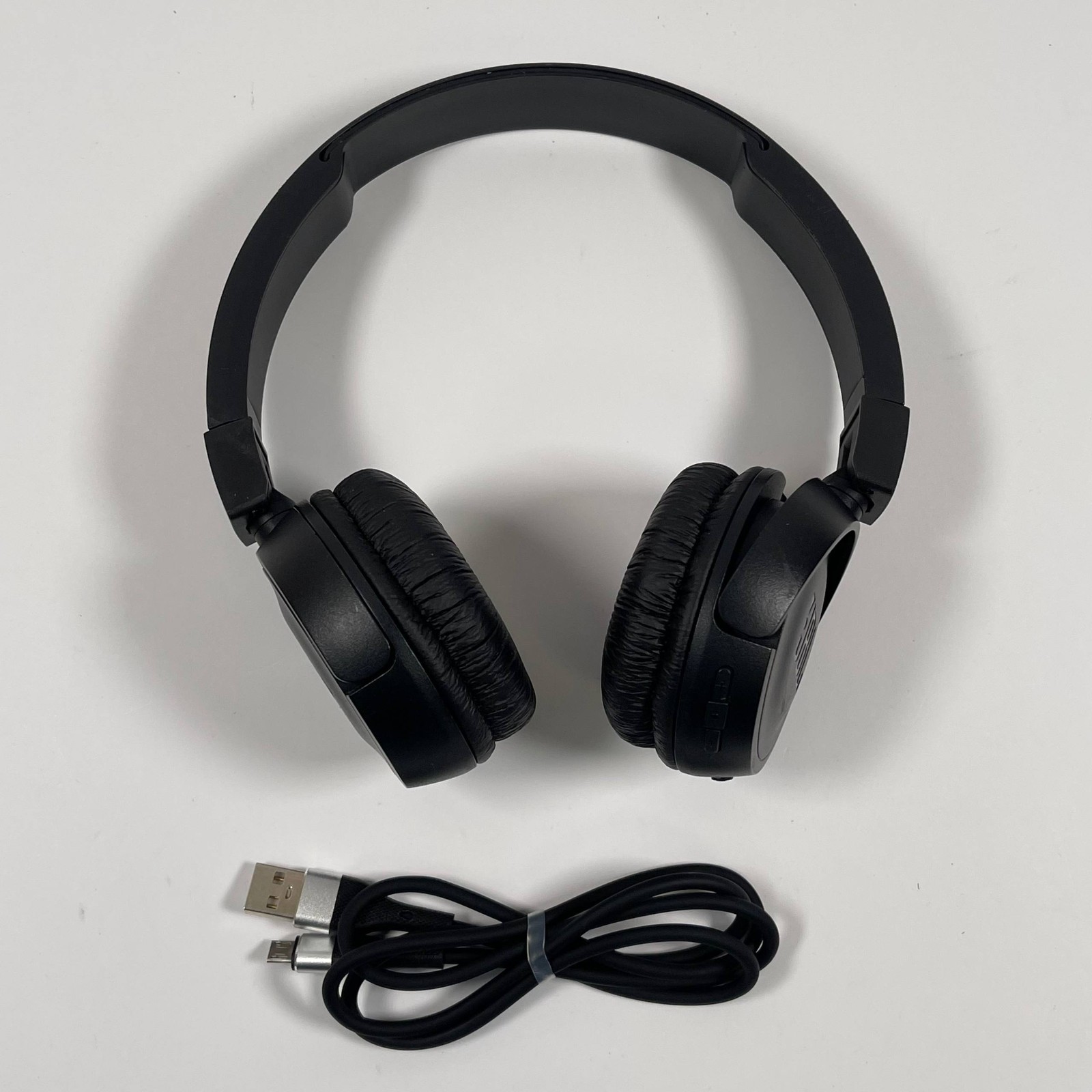 JBL T450BT Wireless On-Ear Headphones with Built-in Remote and Microphone Black