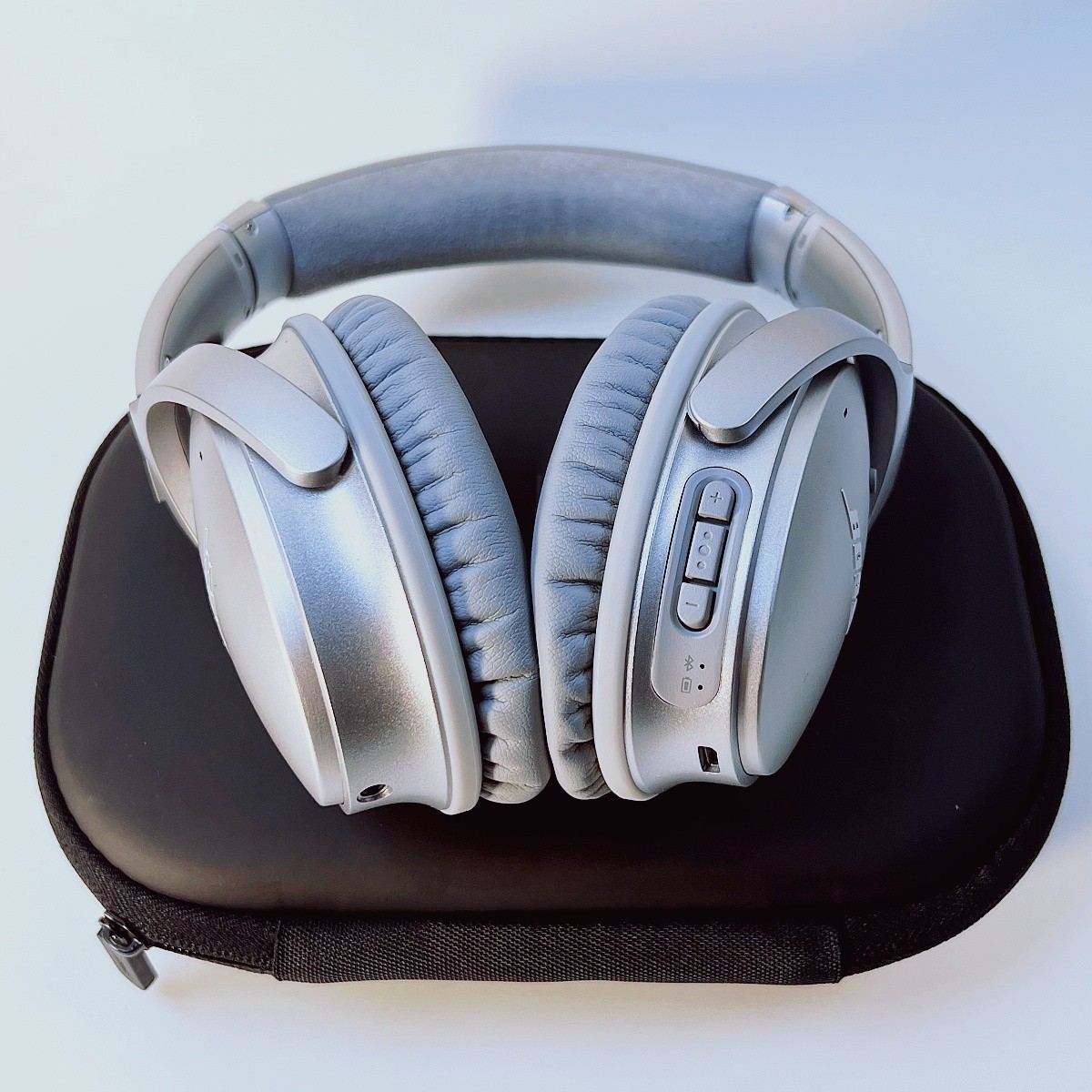 Bose QuietComfort QC 35 I Noise Cancelling Bluetooth Headphones QC35 i Silver