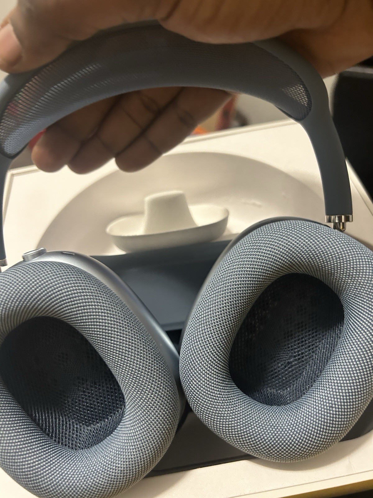 Apple AirPods Max Wireless Bluetooth Over-Ear Headphones Blue Silver