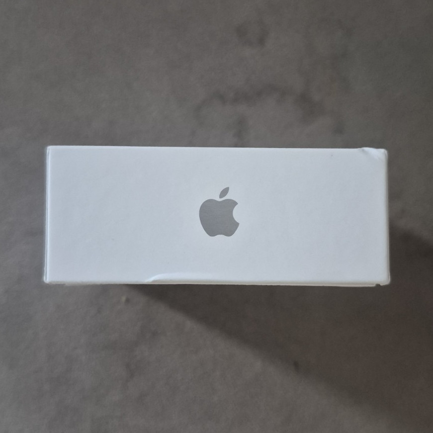 Apple AirPods 4 White Bluetooth Wireless In-Ear Earbuds w/ USB-C Charging Case