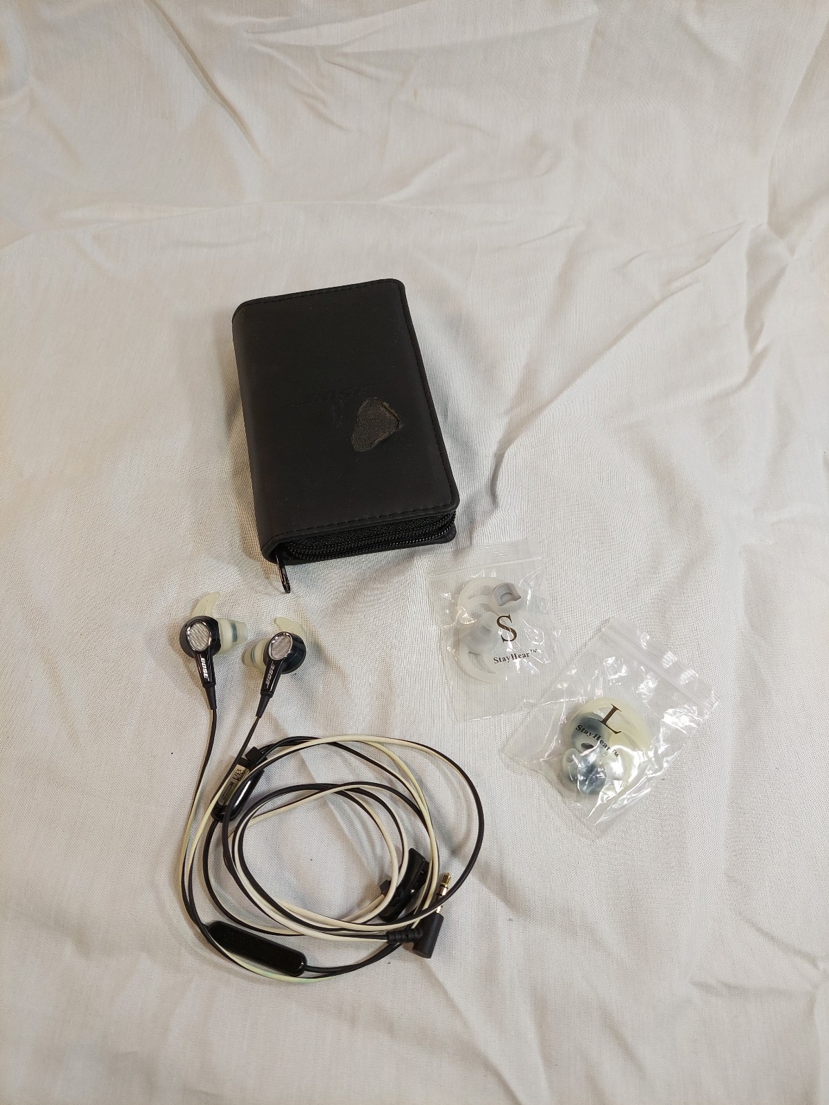 Bose Triport IE2 Wired 3.5mm Headphones | Black White Earbuds