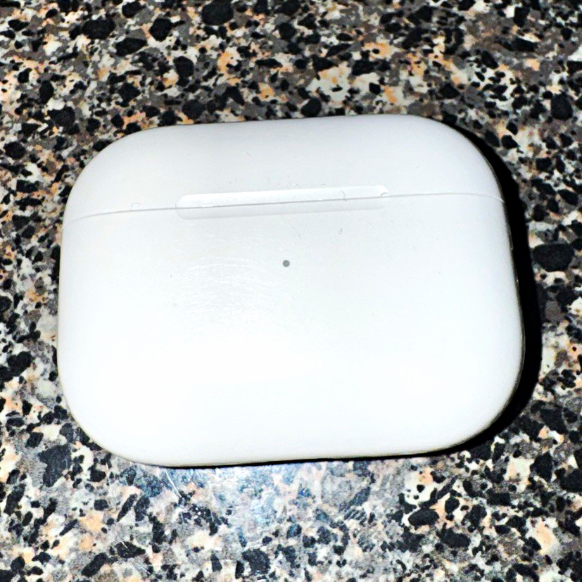 Apple AirPods Pro 2 White Bluetooth Wireless In-Ear Earbuds w/ Charging Case